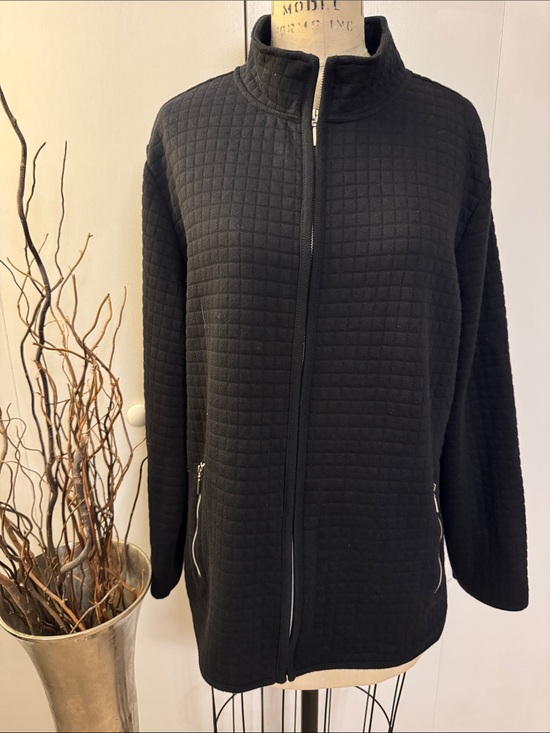 Karen Scott Jackets & Blazers - Karen Scott Black Quilted Full-Zip Utility Jacket